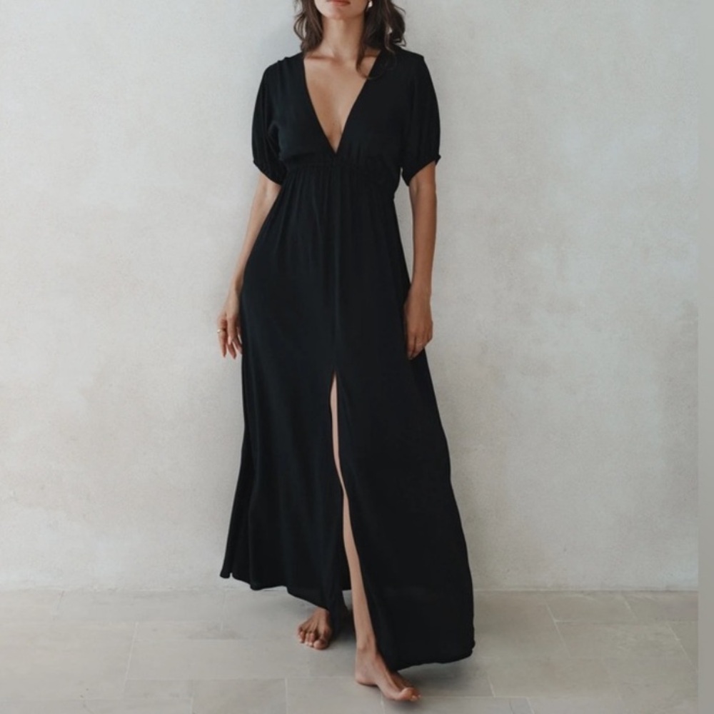 Aura the Label Elegant Black Maxi Dress Medium